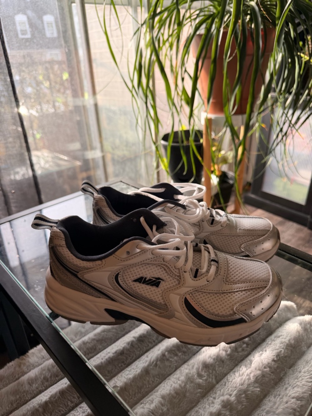 Avia Sneakers | Sz 8